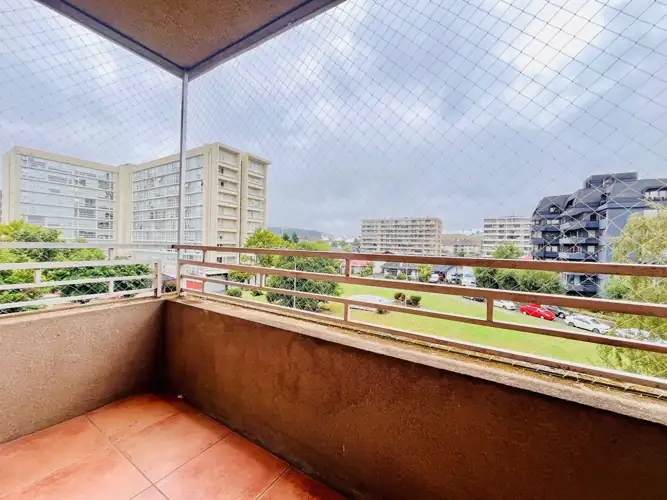 Imagen de Hermoso y remodelado departamento en edificio El Escorial. 