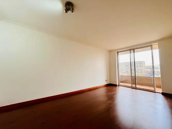 Imagen de Hermoso y remodelado departamento en edificio El Escorial. 