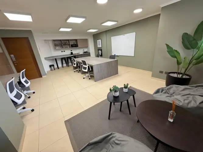 Imagen de Estudio nuevo en arriendo, con ubicación estratégica. 