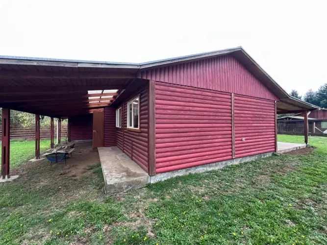 Imagen de Casa, camino a Huichahue, amplio terreno.