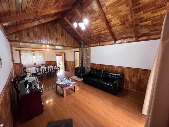 Imagen de Casa, camino a Huichahue, amplio terreno.