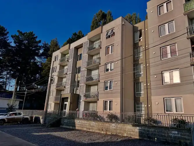 Imagen de Departamento en Condominio entre Bosques