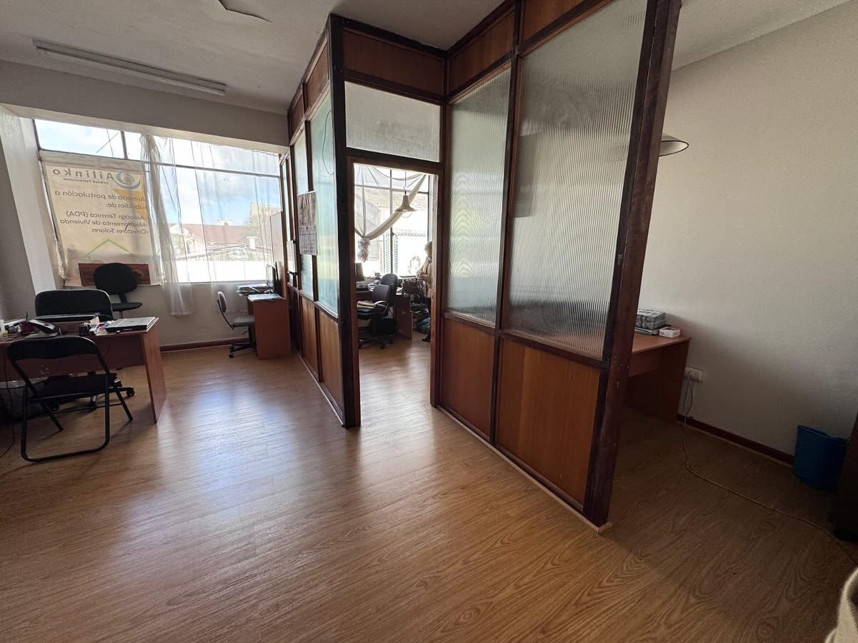 Oficina en Edificio Tuma